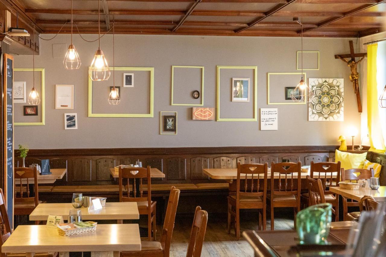 Hotel Restaurant Gruener Baum Und Altes Tor