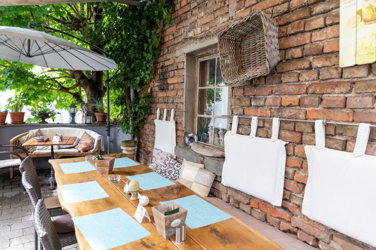 Restaurant Gruener Baum Und Altes Tor 3*